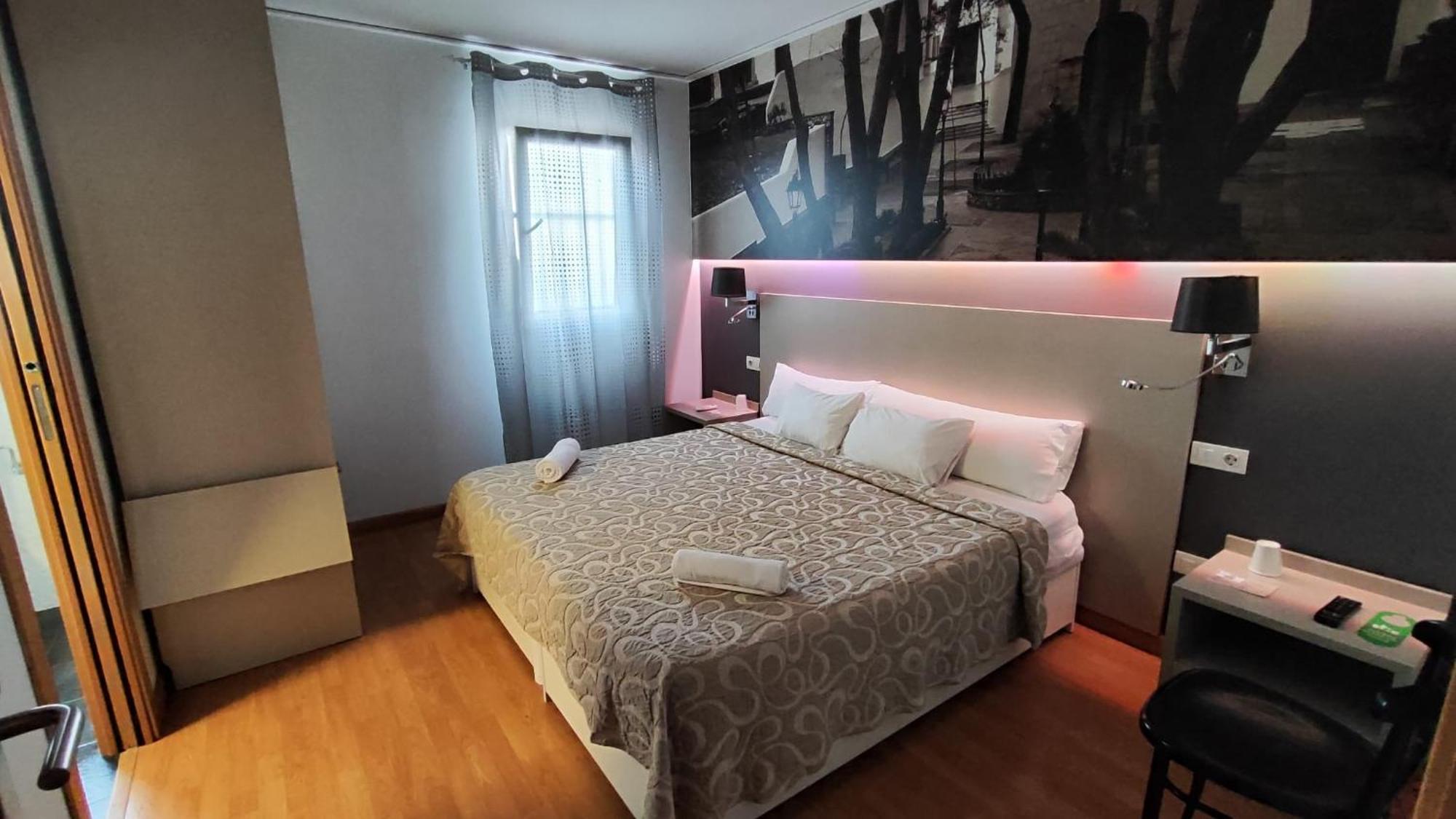Hello Villarreal Suites Vila-real ภายนอก รูปภาพ
